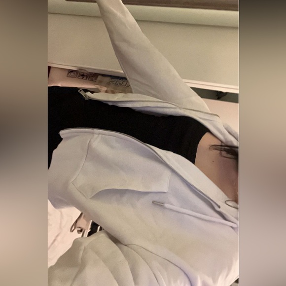 cropped zip up - Picture 2 of 3